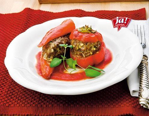 Gefüllte Paprika mit Gemüse und Reis Gefüllte Paprika mit Gemüse und Reis