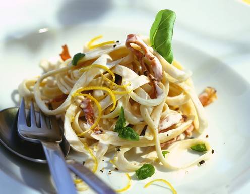 Nudeln mit Zitrone und Mascarpone