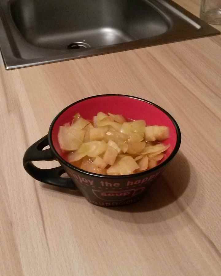 Krautsuppe mit Sellerie