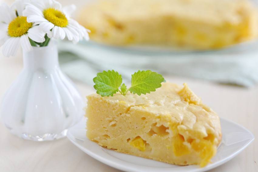 Feiner Rahmkuchen mit Kriecherln
