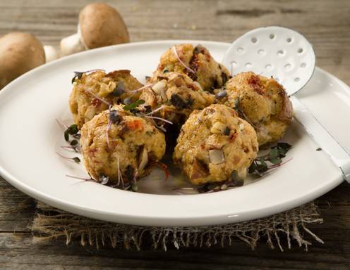 Gebratene Tomaten-Speck-Brotknödel