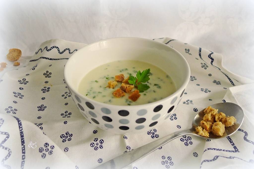 Petersilcremesuppe