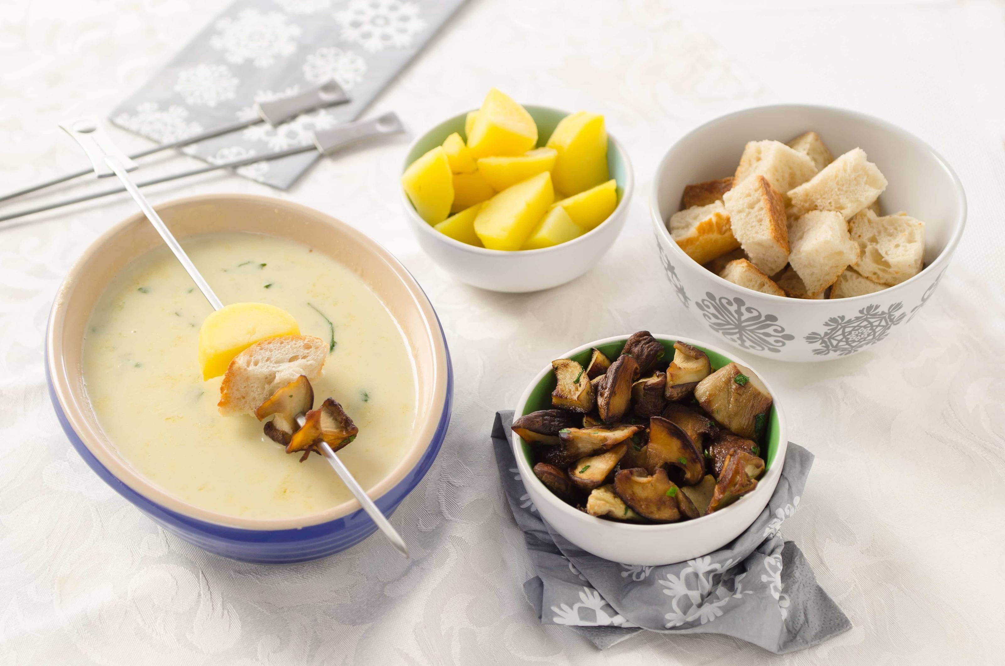 Gorgonzola-Rucola-Fondue mit Schwammerln