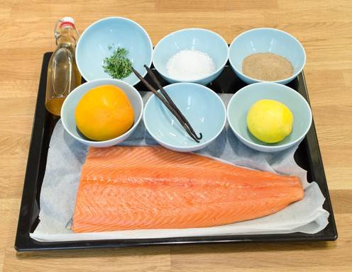 Schritt 1: Die Zutaten für den gebeizten Lachs herrichten
