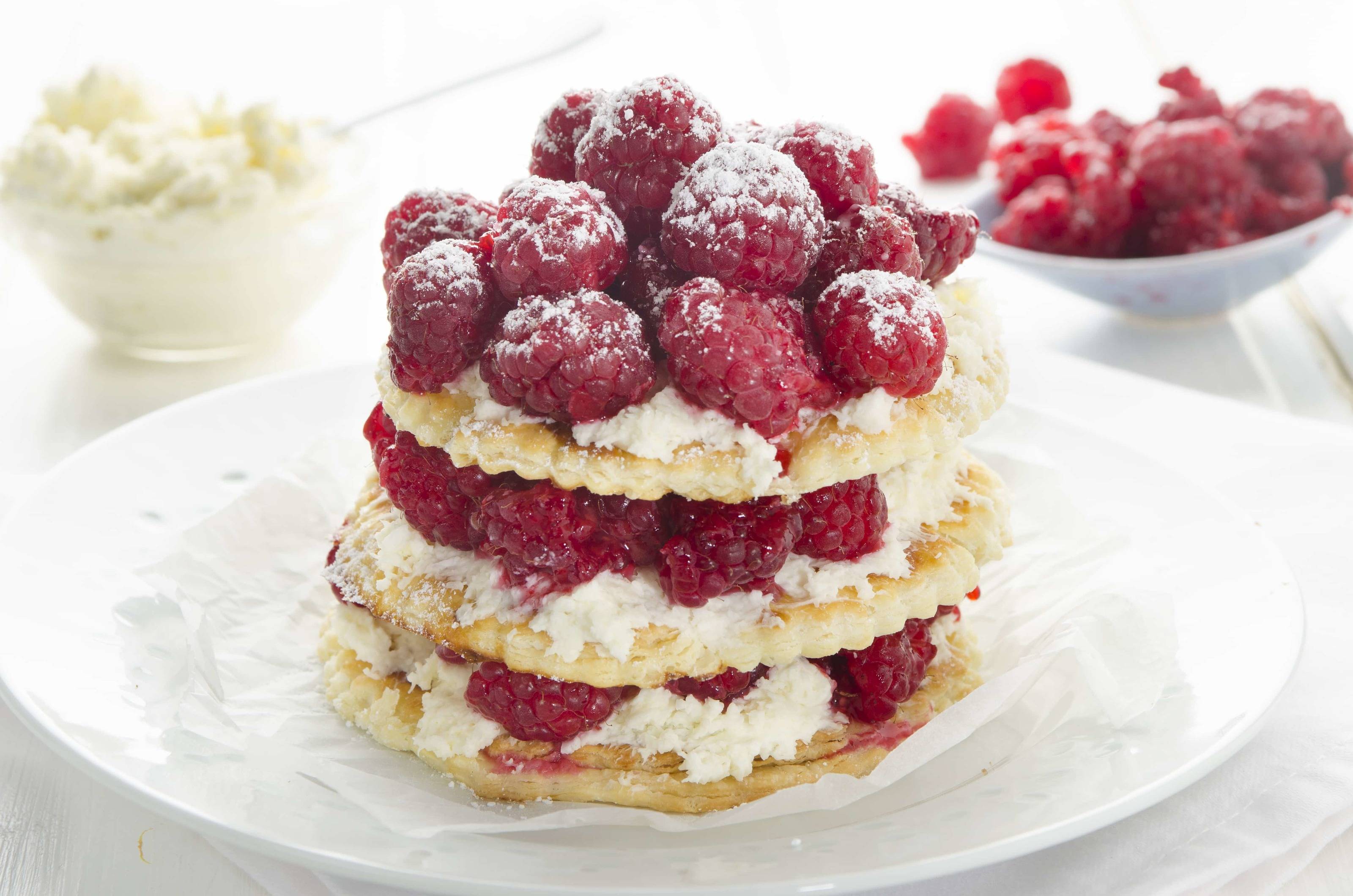 Einfache Himbeertorte mit Blätterteig