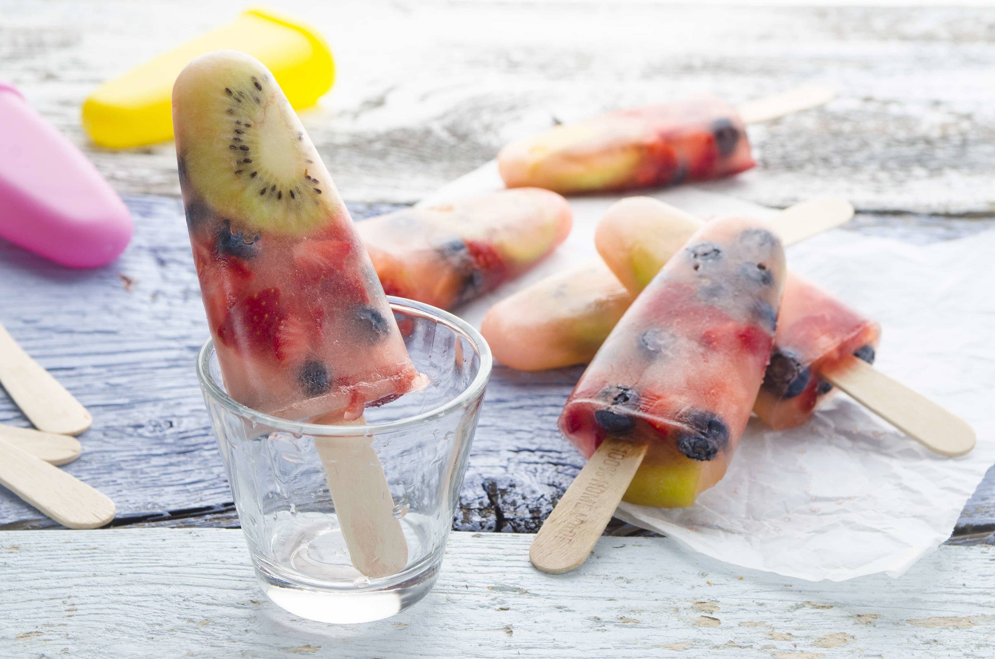 Fruchtiges Eis am Stiel